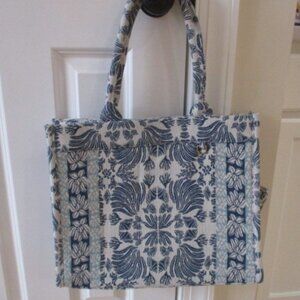 NWOT a new day Linen floral Tote Bag